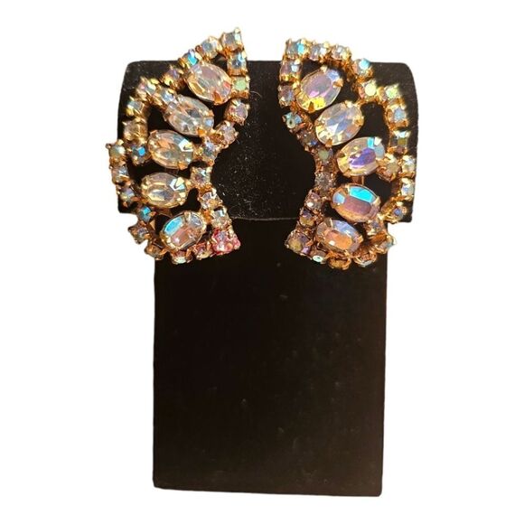 Vintage Dazzling Daydream Aurora Borealials Rhinestone Clip-on Earrings - Picture 1 of 12